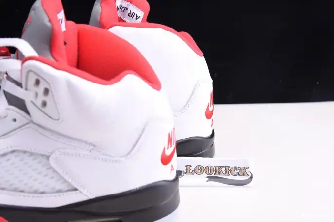 Kicked Out Shoe Store Fire Silver DA1911-102 Air Red Tongue Retro 5 (2020) Jordan 0518